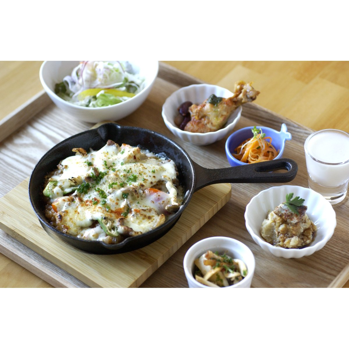 画像1: NEW！《ランチ限定》ココロおどる「リゾーラプレート」 〜発酵のチカラで華やかに〜【糀イベリコポークのスパイシー玄米リゾドリア】