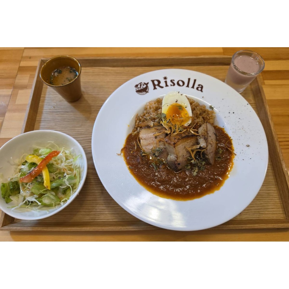 画像1: NEW！《ランチ限定》カラダ満たされる「本格カレーセット」〜 スパイス×発酵の深いコク 〜 《特製ポークコンフィ玄米リゾピラフカレー》