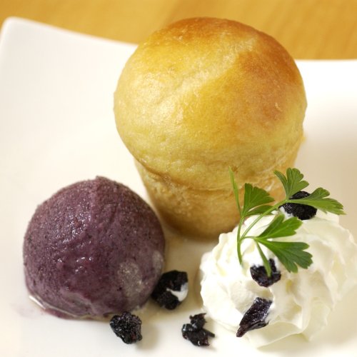 NEW!「糀ババ・自家製ブルーベリーの甘糀アイス添え 」新登場!